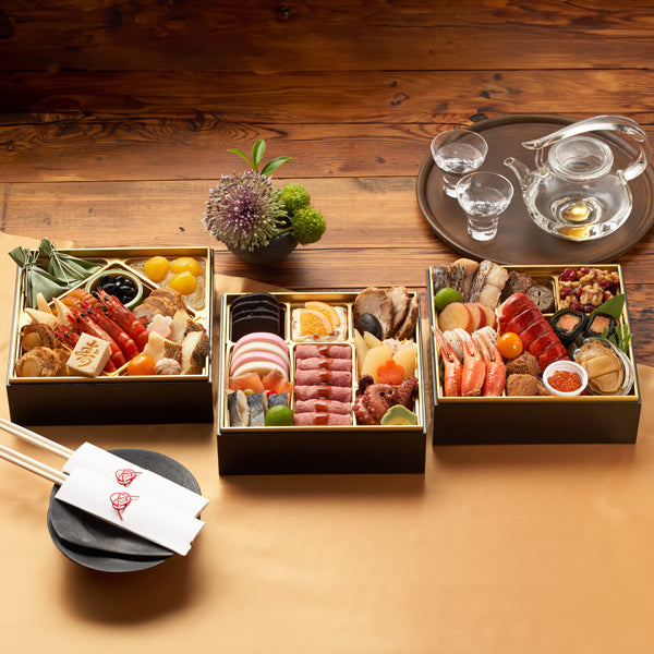 【2026年おせち予約】オイシックス和洋三段重 上慶梅(41品目/3-4人前)