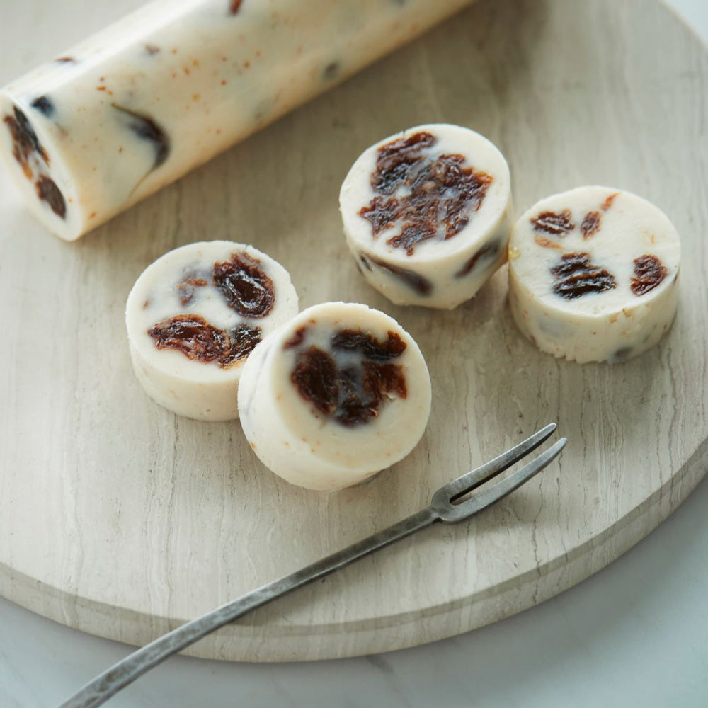 【ギフトカード】カルピス特撰バター（謹製レーズン・バター120g・有塩450g）食べ比べ