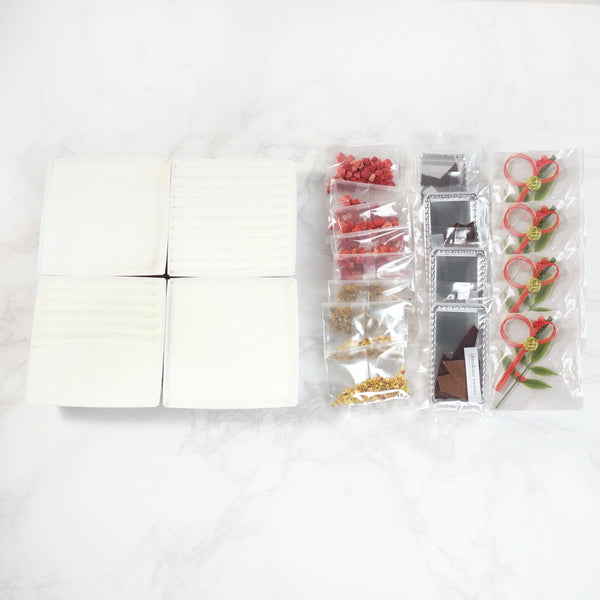 shirokane sweet　TOKYO　スクエアスイーツ白いスイーツおせち　４種Mixスイーツアソート
（ムースフロマージュ、ドゥーブルフロマージュ、ショートケーキ（イチゴ、オレンジ））