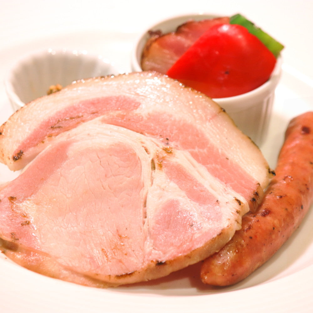 【ギフトカード】北海道・誕生90余年 長期氷温熟成製法 「エーデルワイスファーム」薪・炭火仕上げべーコン・ソーセージギフト C