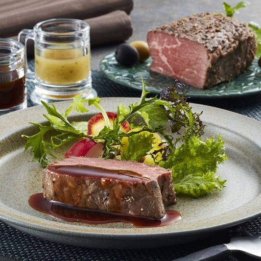 東京小金井 「TERAKOYA」 監修　2種のソースで味わうローストビーフ