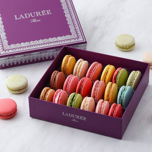 【ギフトカード】LADUREE（ラデュレ）ナポレオン ヴィオレ マカロン18個入り