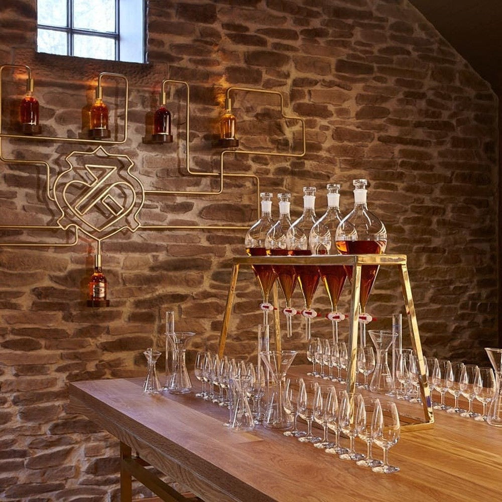 1801年創業スコッチ・ウイスキー　シーバスリーガル　ミズナラ 12年 箱入 700ml 12本