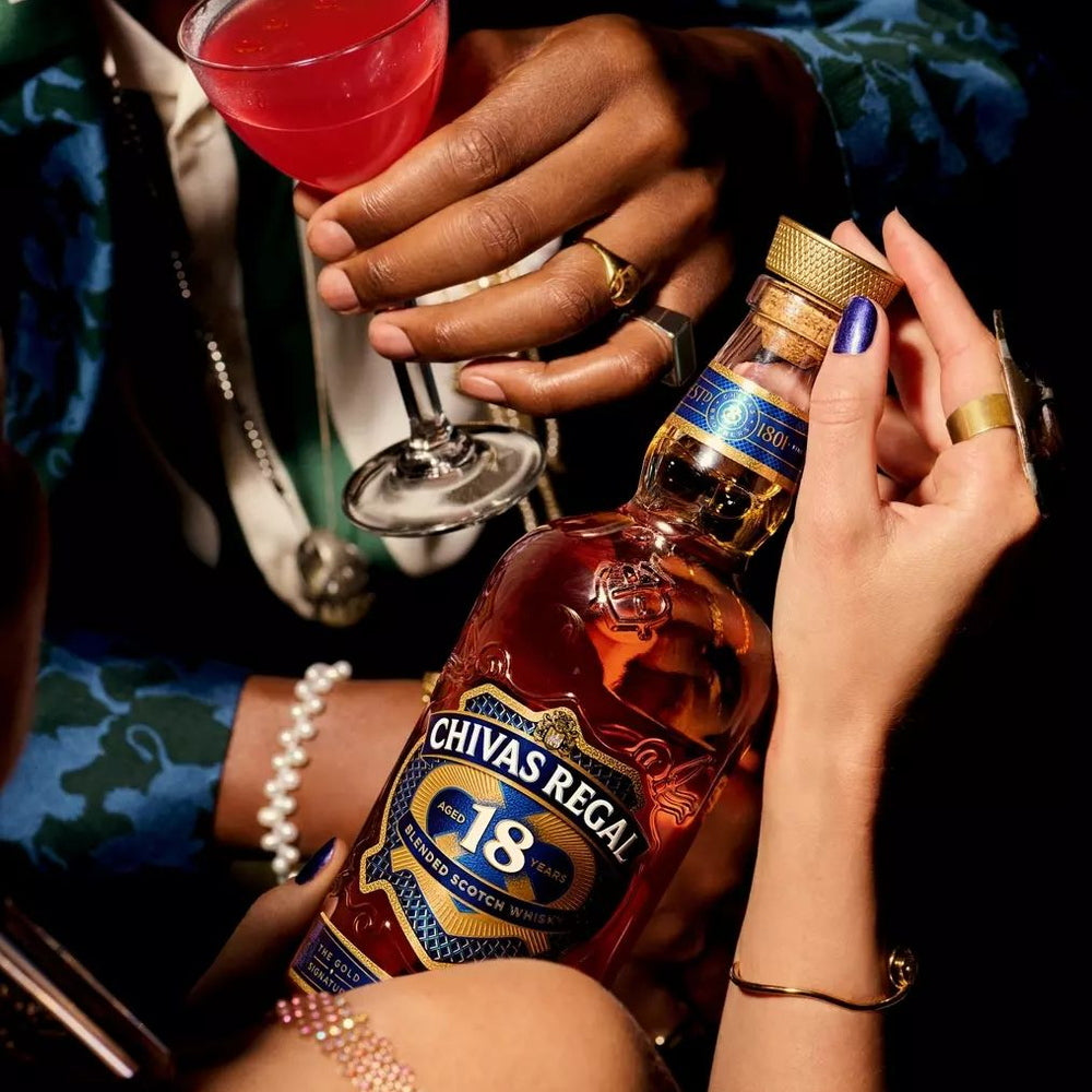 【ギフトカード】1801年創業スコッチ・ウイスキー シーバスリーガル 18年 箱入 700ml