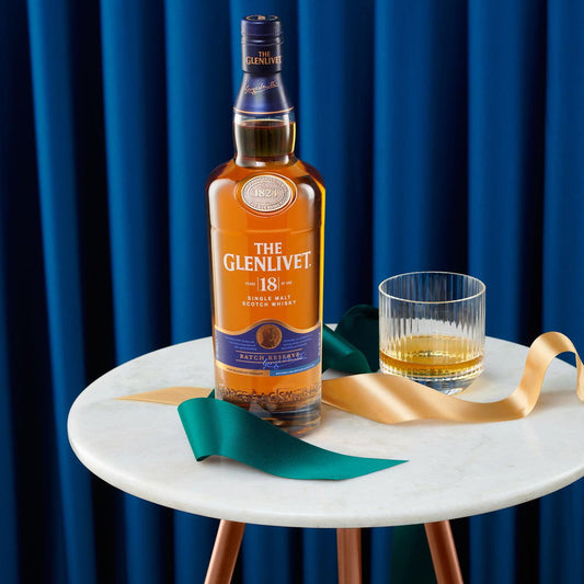 【ギフトカード】1824年創業スコッチ・ウイスキー ザ・グレンリベット  18年 箱入 700ml 2本