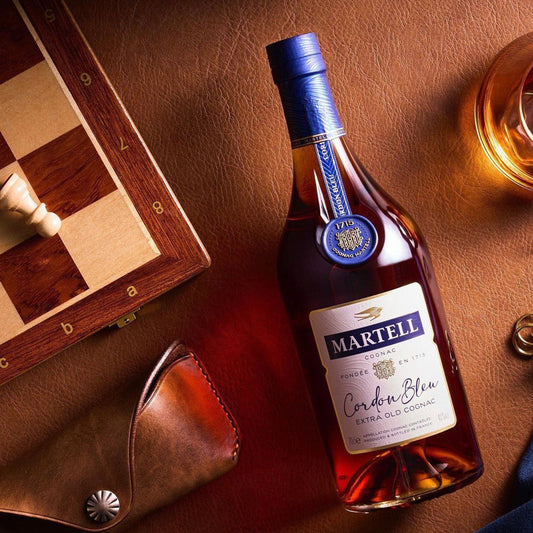 【ギフトカード】1715年創業コニャック マーテル コルドンブルー 箱入 700ml